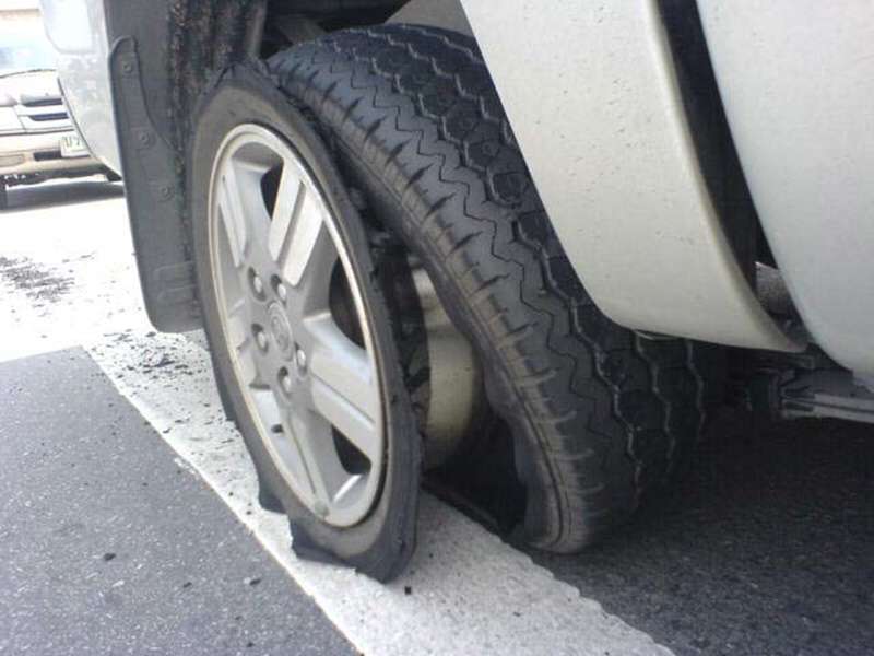 สาเหตุที่ทำให้เกิดอาการยางระเบิด